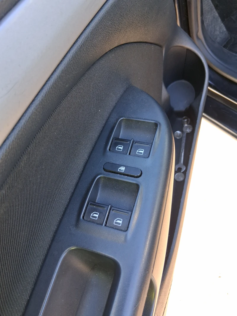 Skoda Octavia 1.6tdi, снимка 10 - Автомобили и джипове - 52805279