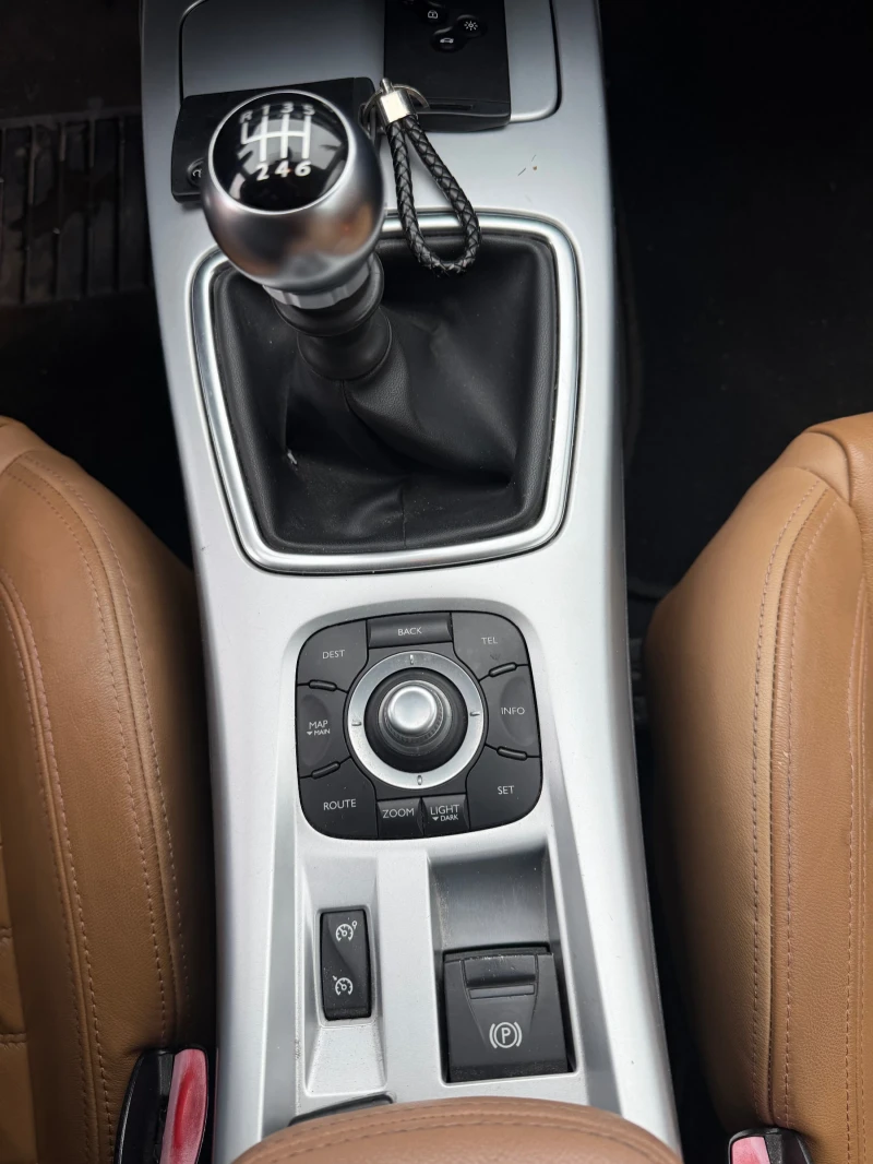 Renault Laguna Coupe, снимка 11 - Автомобили и джипове - 53327008