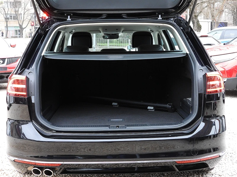 VW Passat 2.0ШВЕЙЦАРИЯ-ДИСТРОНИК/LED/САМОПАРКИРАНЕ/КОЖА/НАВИ, снимка 6 - Автомобили и джипове - 53479054