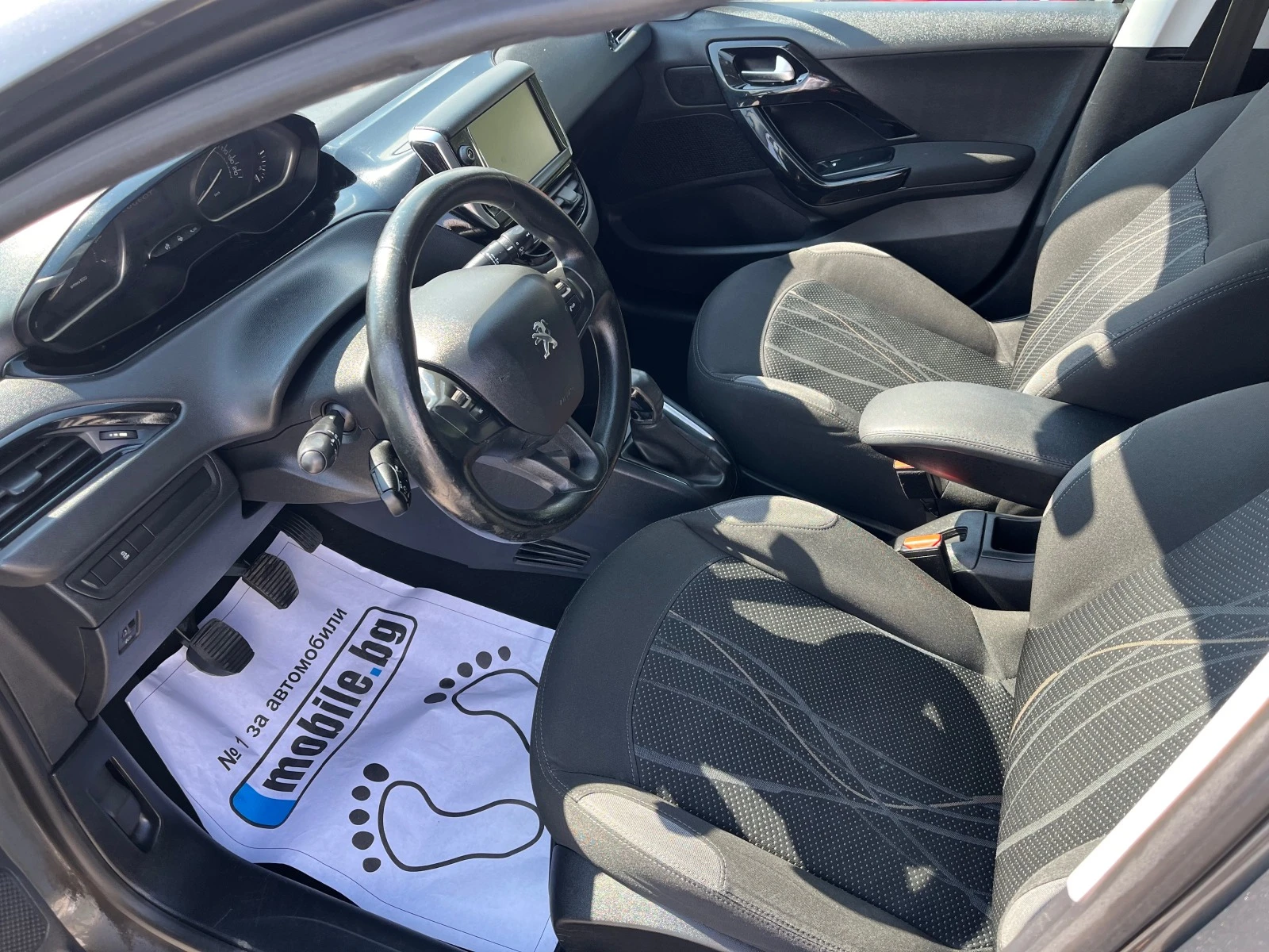 Peugeot 208 1.2I EURO 5B | Mobile.bg — изображение 11