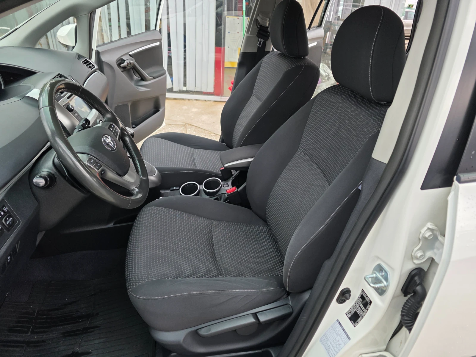 Toyota Verso 1.8 VVti Navi Камера  - изображение 6