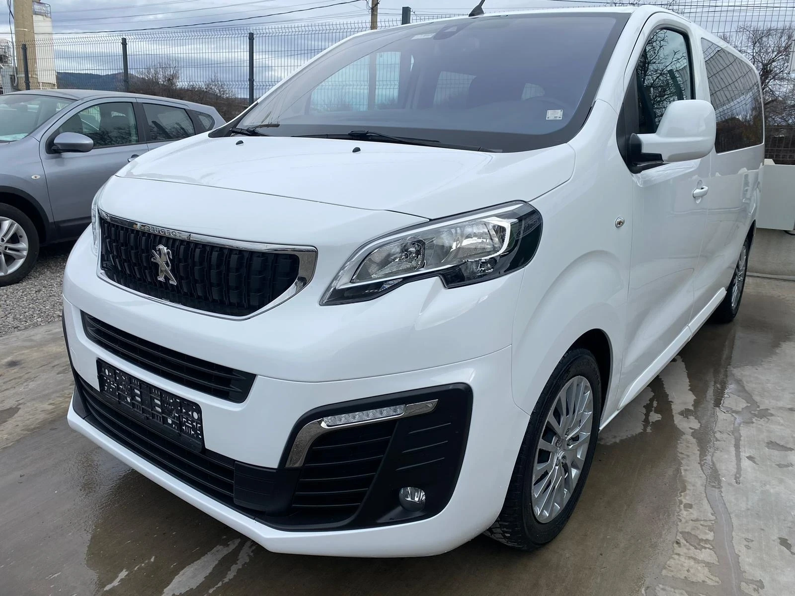 Peugeot Traveler 1.6 HDI Euro6 7+ 1 klimatronik Top - изображение 3