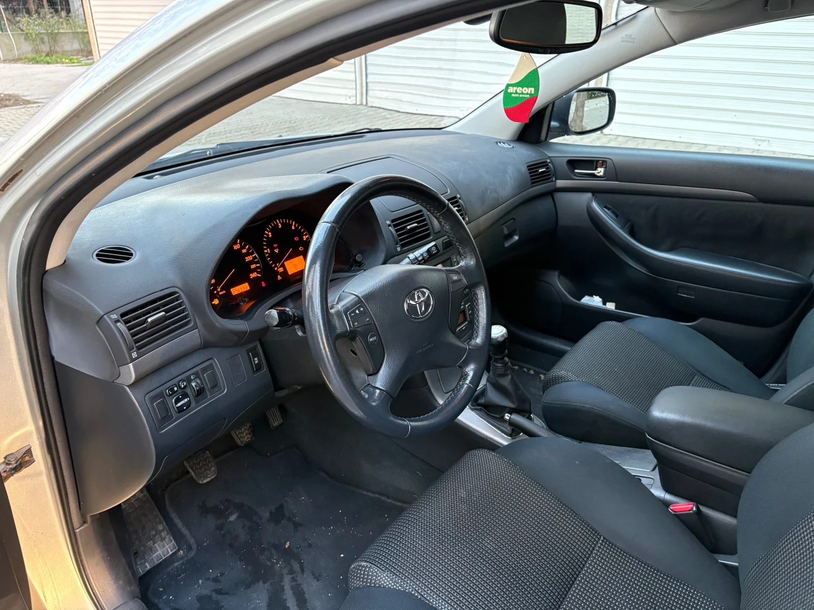 Toyota Avensis | Mobile.bg � ����������� 12