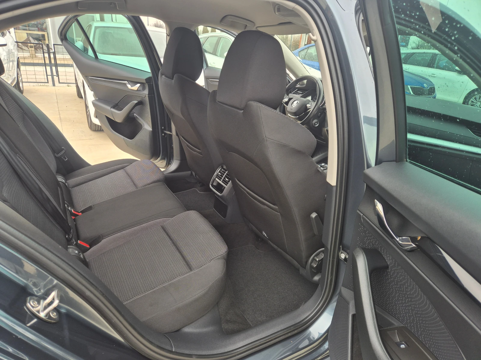 Skoda Octavia 4�4 �/� 150�� | Mobile.bg � ����������� 10