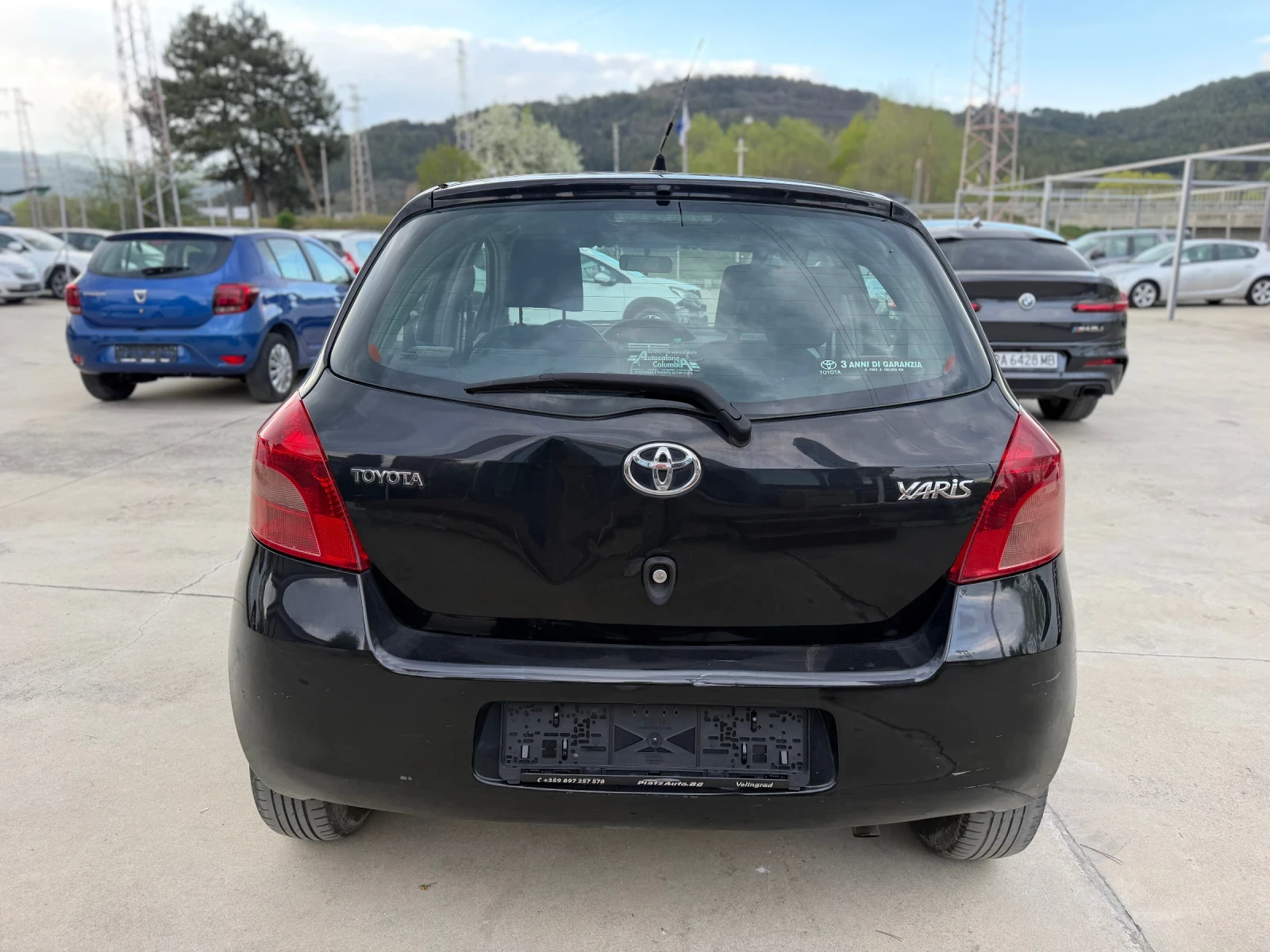 Toyota Yaris 1.3Benzin/2008, снимка 7 - Автомобили и джипове - 54346782