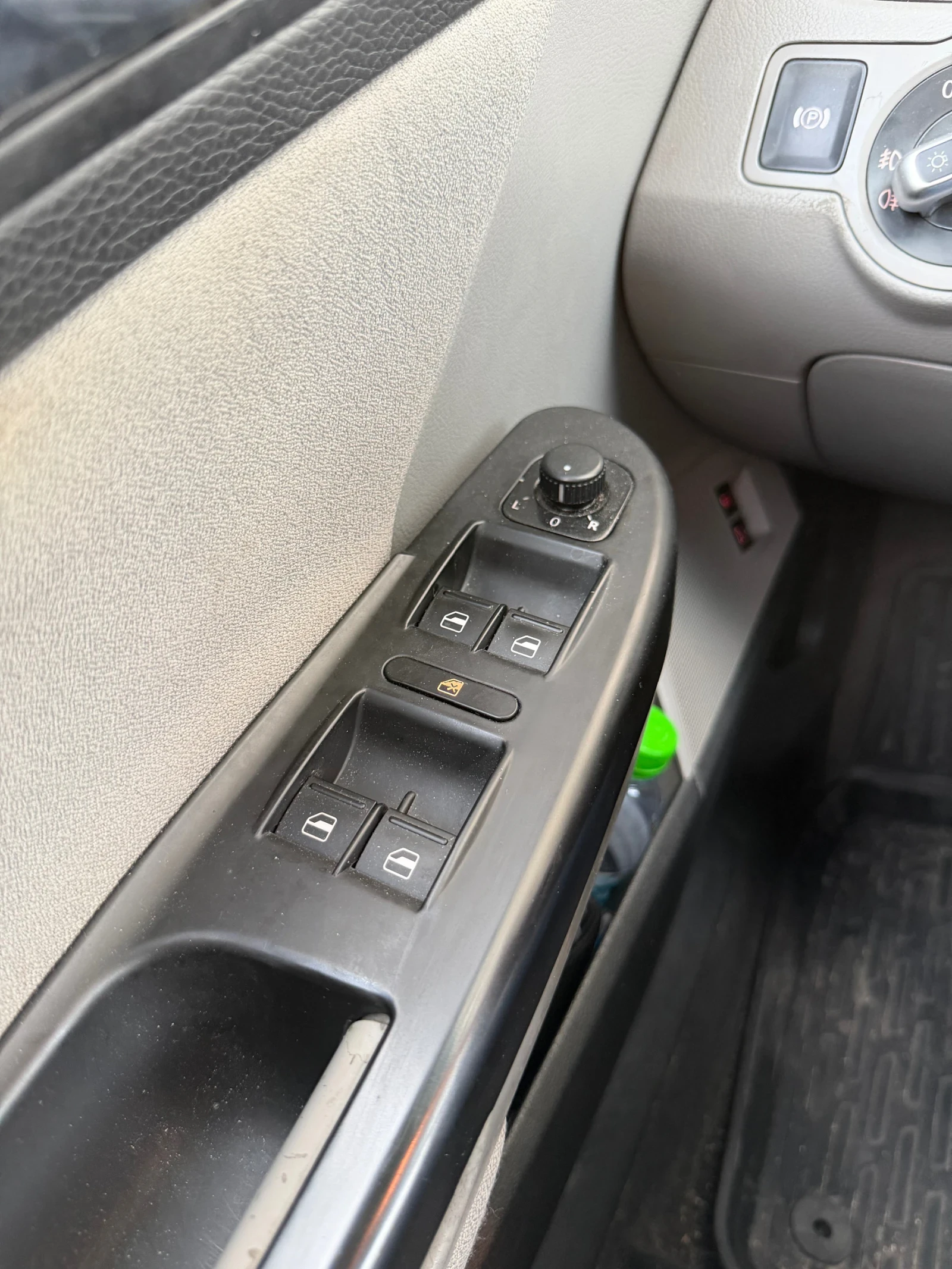VW Passat, снимка 15 - Автомобили и джипове - 54415241