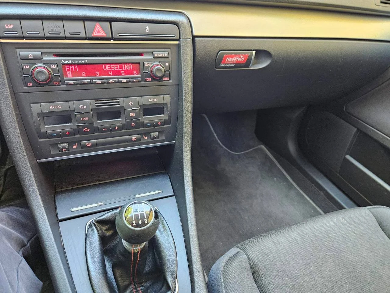 Audi A4 1.9 TDI 116 к.с., снимка 9 - Автомобили и джипове - 54609335