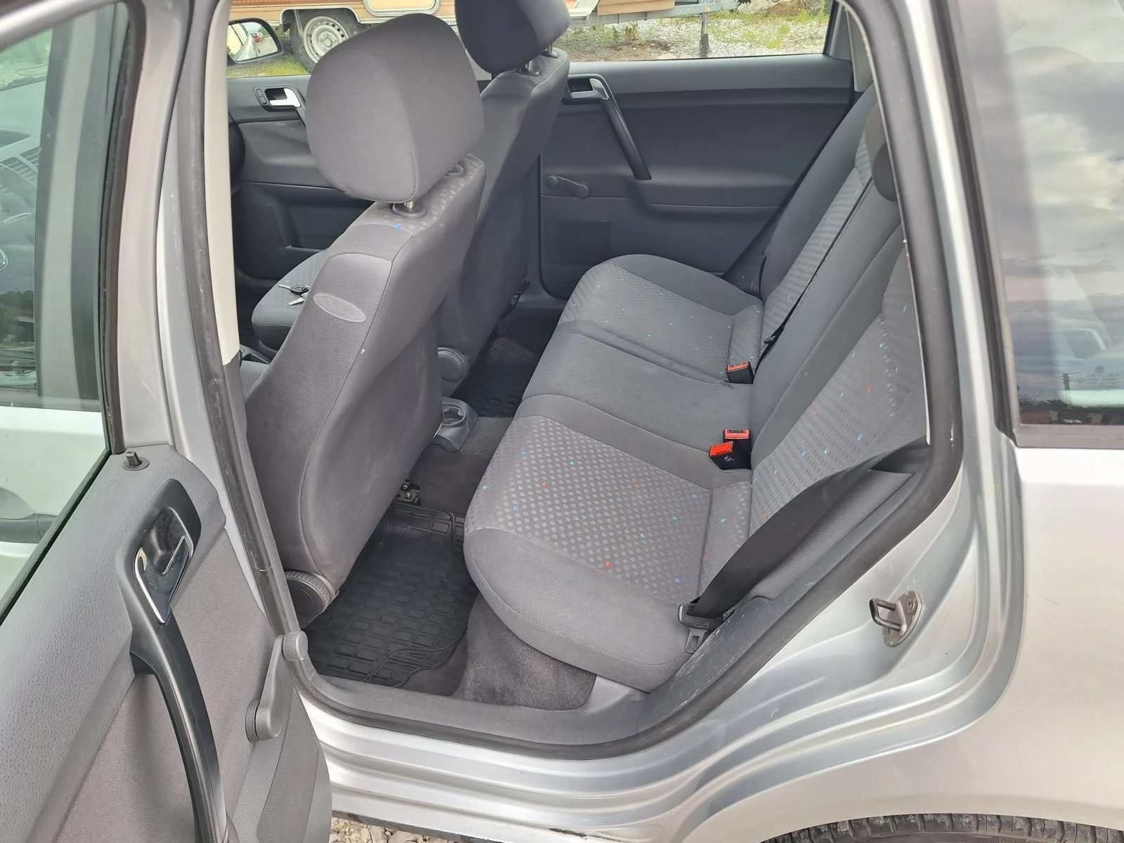 VW Polo 1.4i klima , снимка 12 - Автомобили и джипове - 54641770