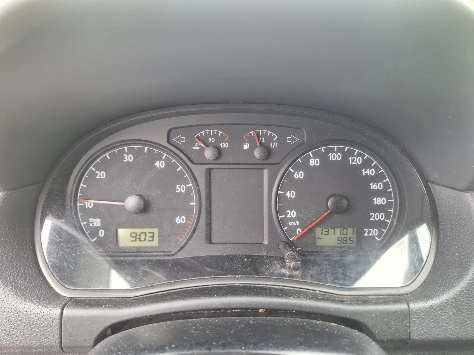 VW Polo 1.4i klima , снимка 13 - Автомобили и джипове - 54641770
