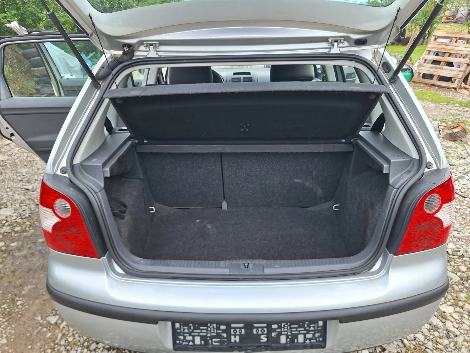 VW Polo 1.4i klima , снимка 9 - Автомобили и джипове - 54641770