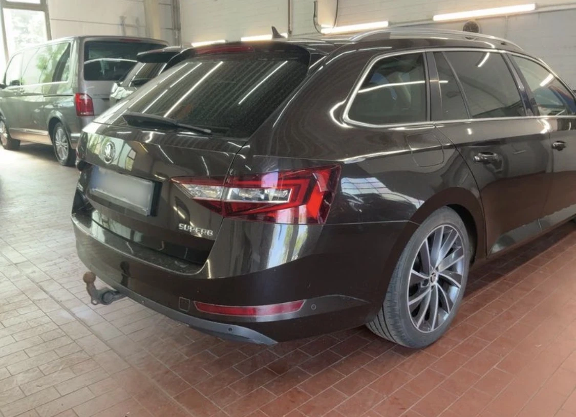 Skoda Superb 2.0TDI 190кс Laurent&Klement/DSG/Панорама, снимка 7 - Автомобили и джипове - 54665879