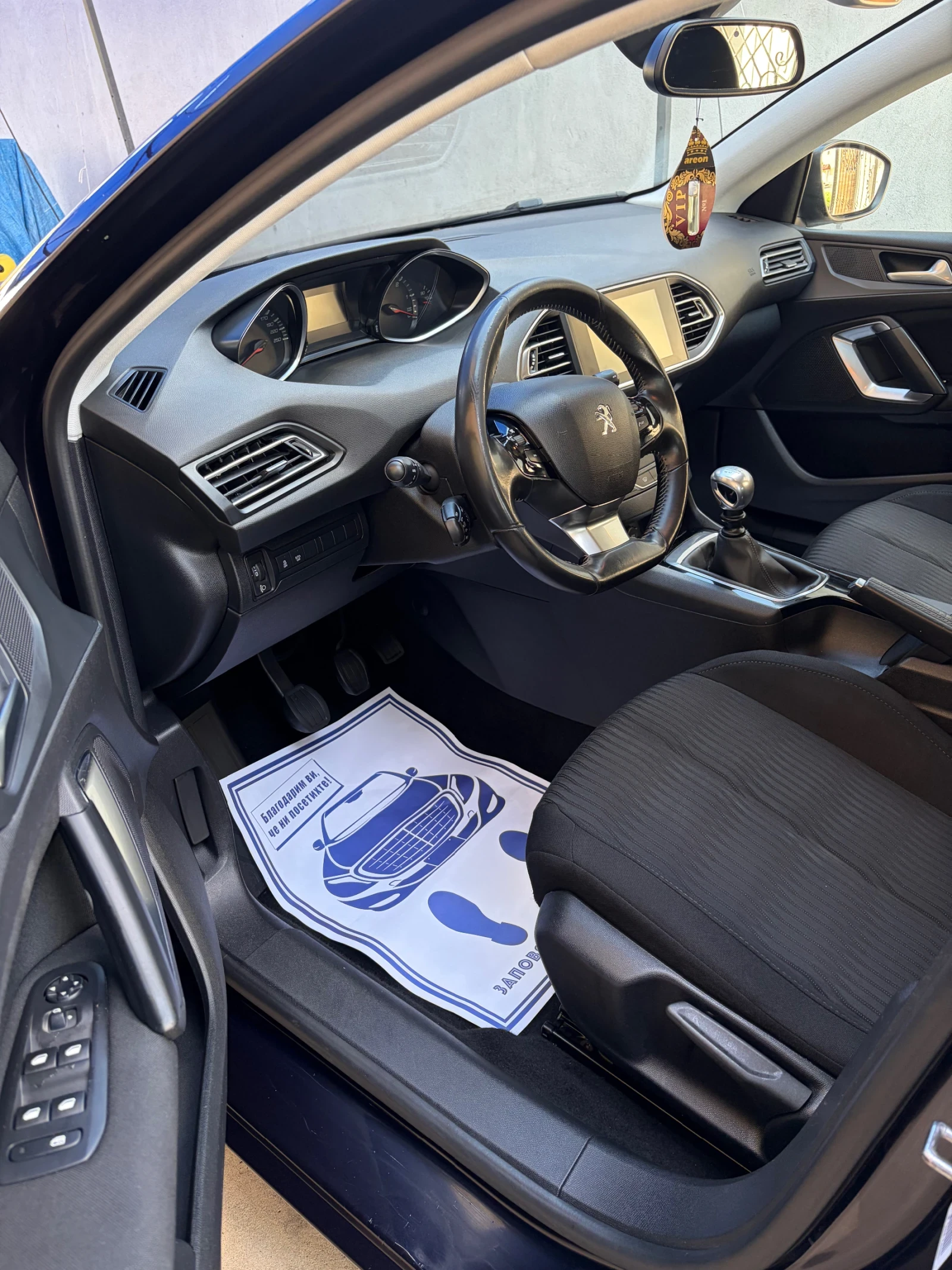 Peugeot 308 1.6hdi 308sw, снимка 8 - Автомобили и джипове - 54773273