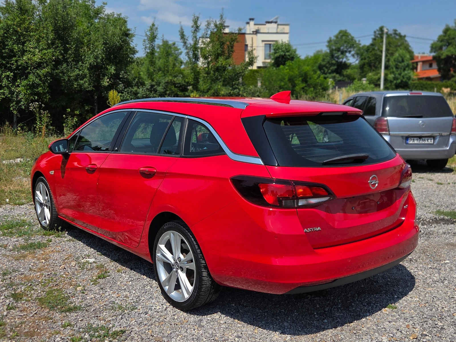 Opel Astra INOVATION* АВТОМАТ* КОЖА* DISTRONIC FULL* 136к.с. , снимка 4 - Автомобили и джипове - 55121985