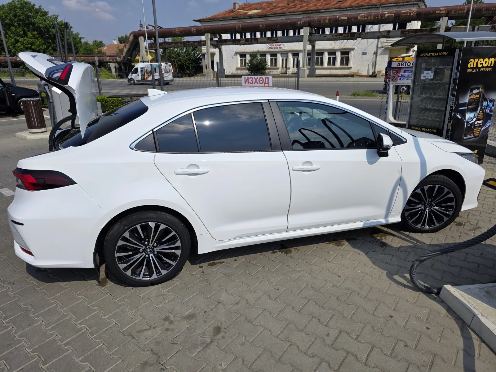 Toyota Corolla, снимка 5 - Автомобили и джипове - 55143959