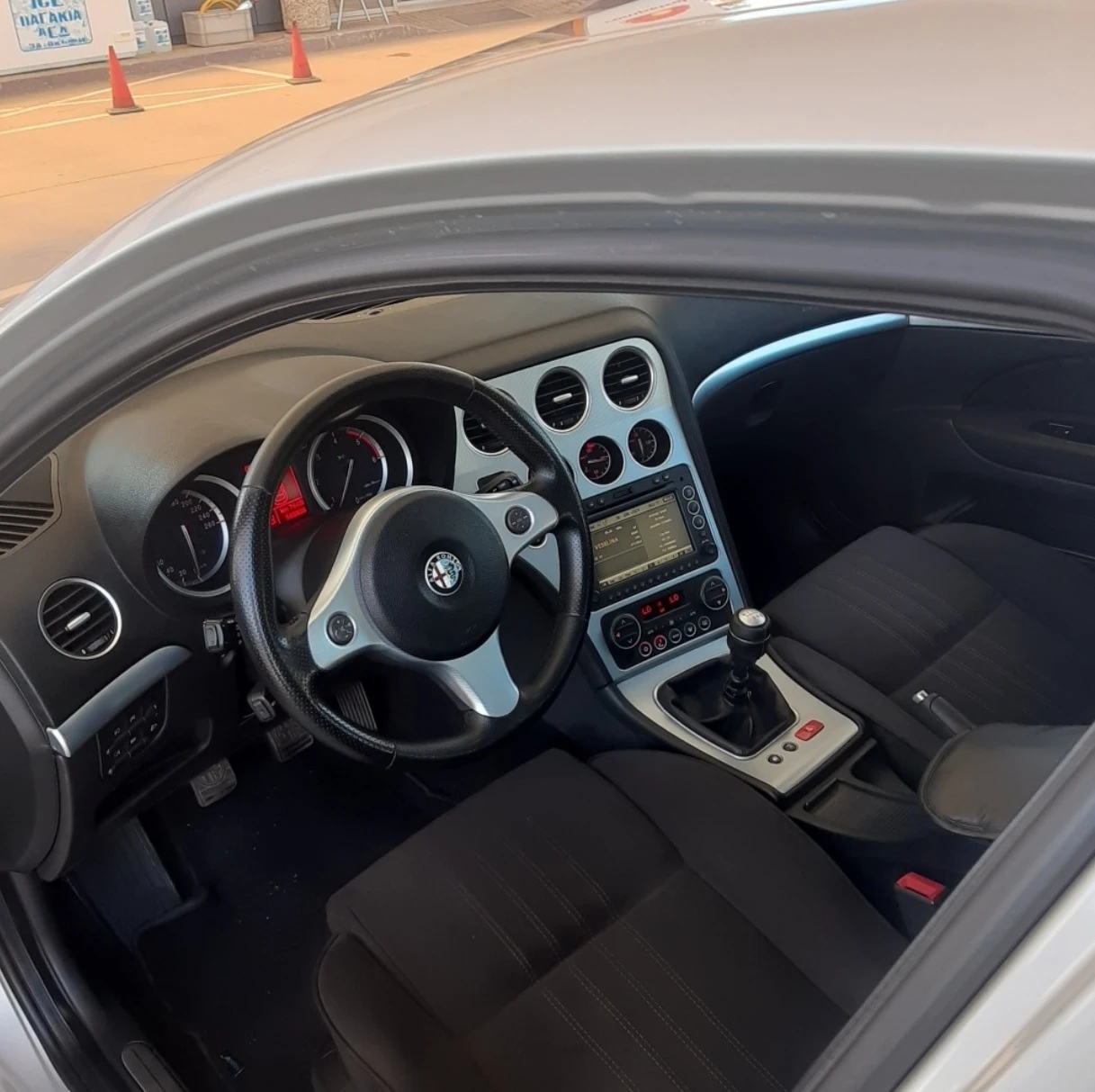 Alfa Romeo 159 sportwagon 1.9 150, снимка 8 - Автомобили и джипове - 55320304