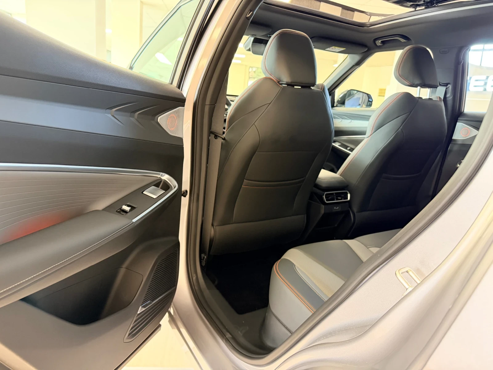 Geely Cityray, снимка 6 - Автомобили и джипове - 55377572