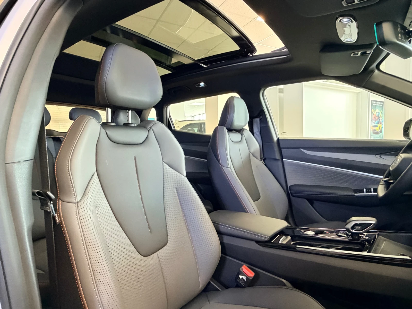 Geely Cityray, снимка 12 - Автомобили и джипове - 55377572