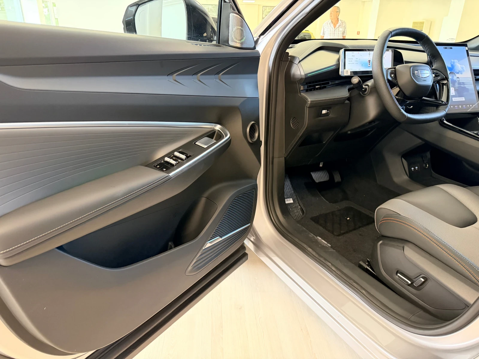Geely Cityray, снимка 9 - Автомобили и джипове - 55377572