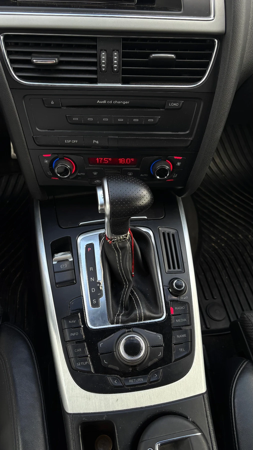Audi A5 2.7TDI S-line, снимка 6 - Автомобили и джипове - 55748907