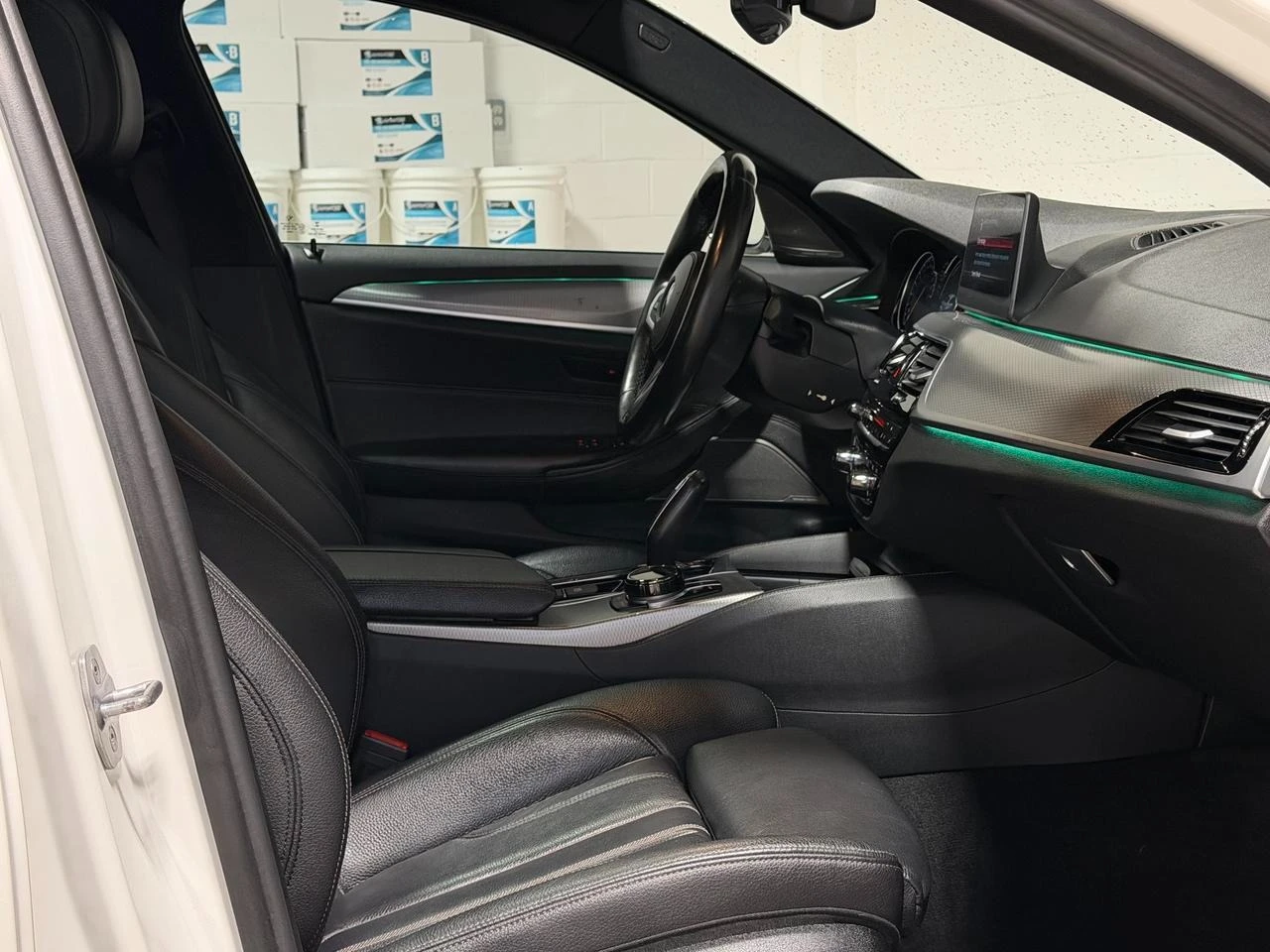 BMW 530 i xDrive M Sport | Navigation | Heated Seats | Mem, снимка 11 - Автомобили и джипове - 55901484