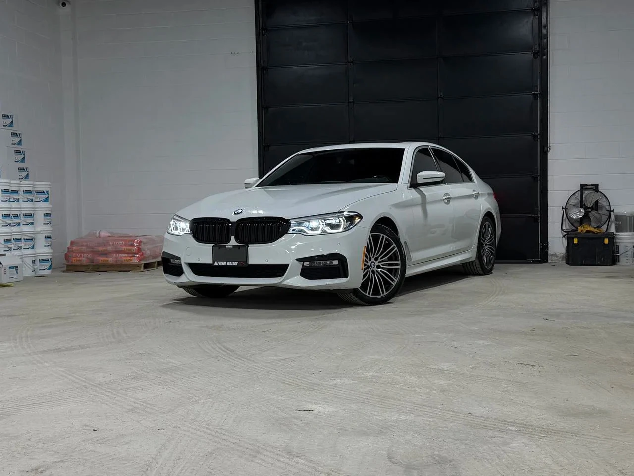 BMW 530 i xDrive M Sport | Navigation | Heated Seats | Mem