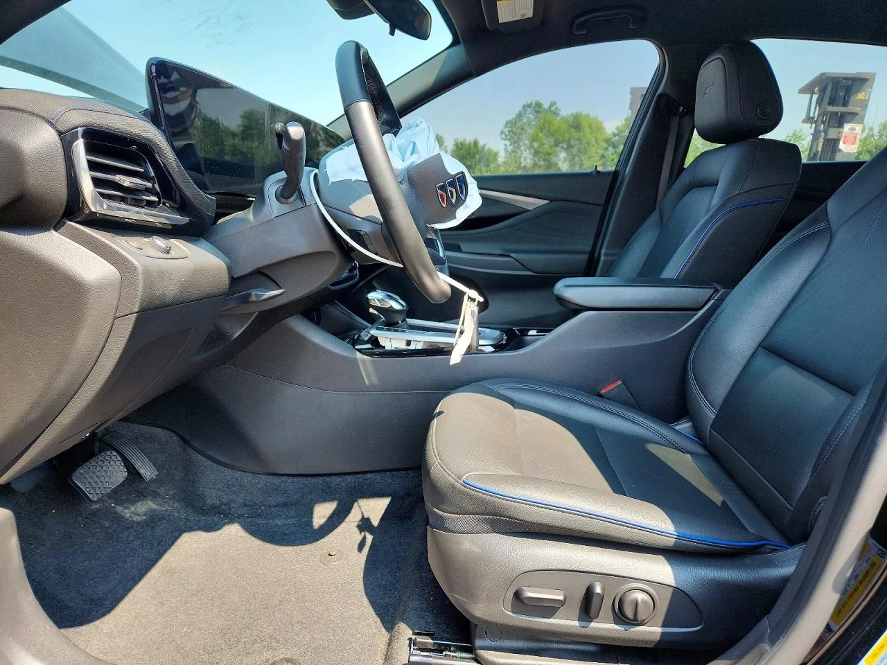 Buick Regal 1.2l Envista Sport Touring, снимка 7 - Автомобили и джипове - 56088506