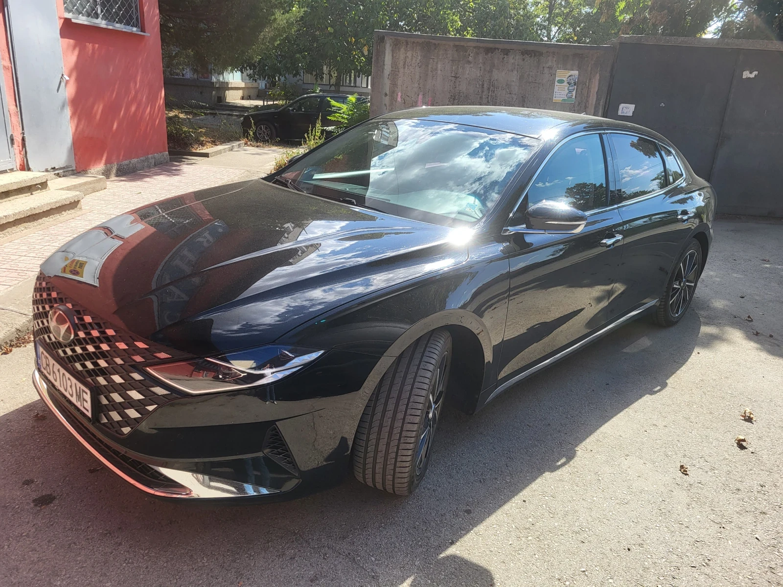 Hyundai Grandeur, снимка 2 - Автомобили и джипове - 56102595