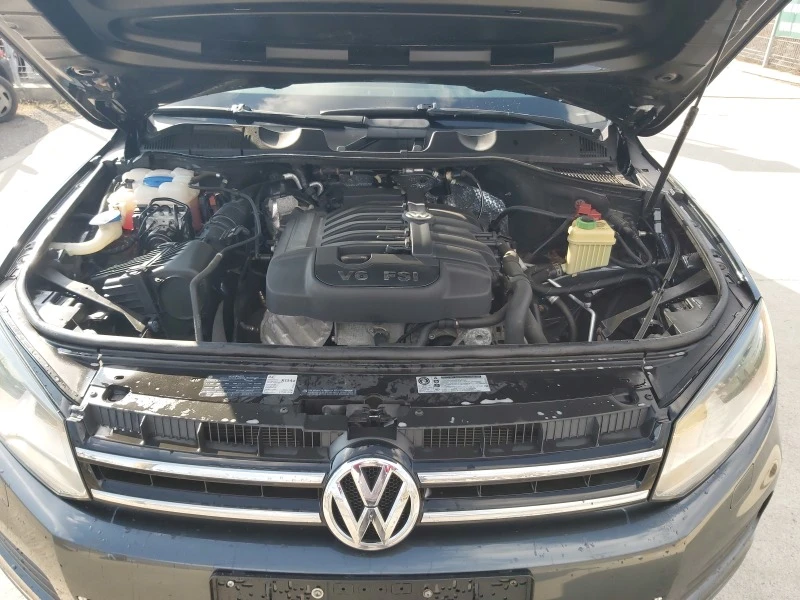 VW Touareg 3.6i-Euro-5-Navi-Automat, снимка 9 - Автомобили и джипове - 39525952