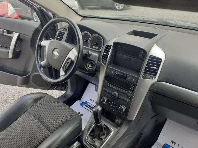 Chevrolet Captiva 2.4i136кс7мАГУ, снимка 9 - Автомобили и джипове - 46356339