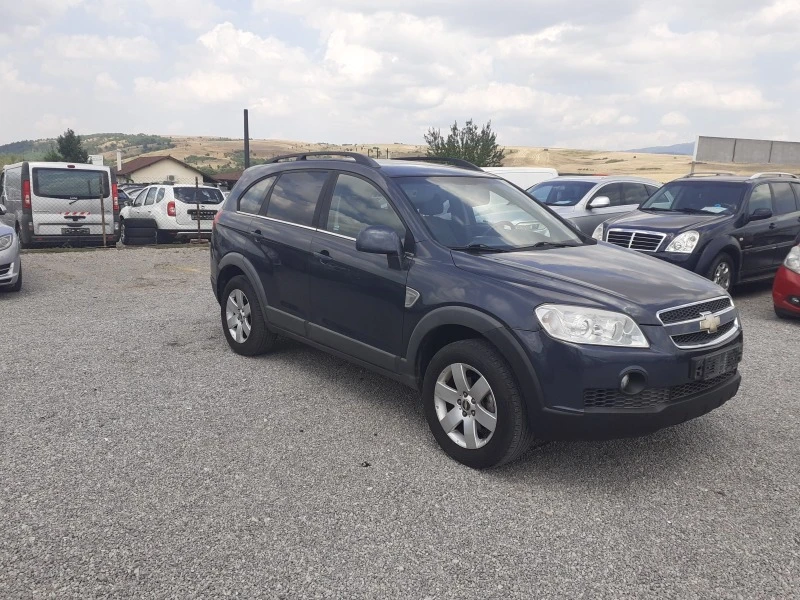 Chevrolet Captiva 2.4i136кс7мАГУ, снимка 1 - Автомобили и джипове - 46356339