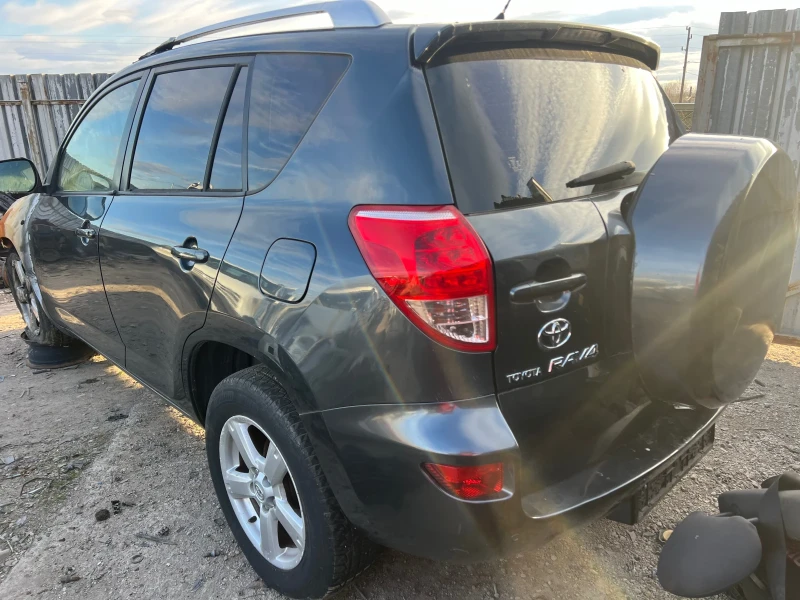 Toyota Rav4 2.0vvti, снимка 1 - Автомобили и джипове - 44891707