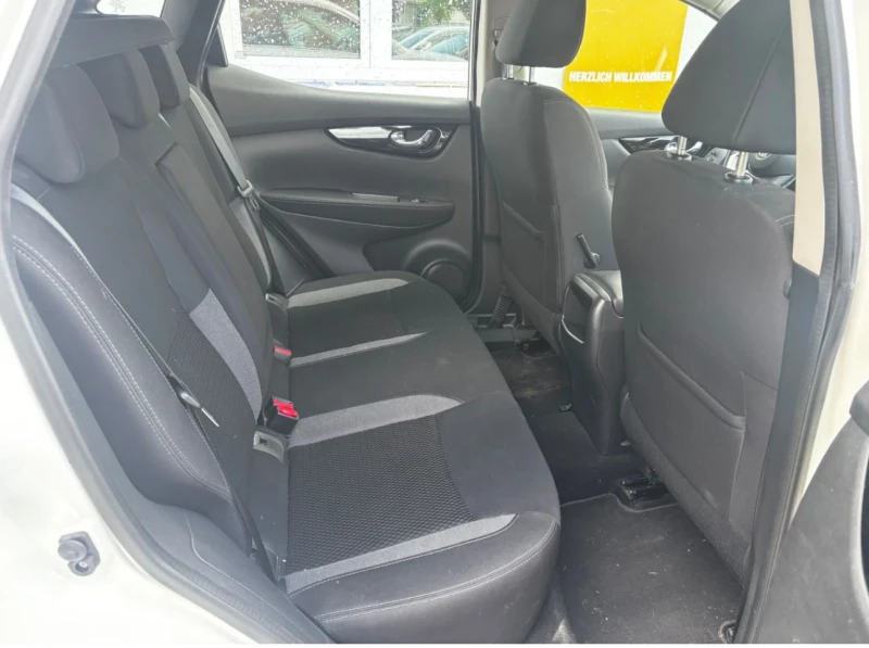 Nissan Qashqai 1.3 tCe 1.2 DiG-T , снимка 9 - Автомобили и джипове - 51315407