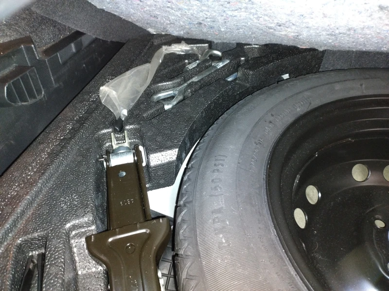 Nissan Qashqai j11, снимка 16 - Автомобили и джипове - 52180131