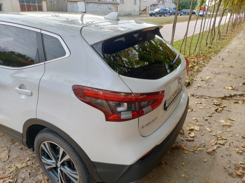 Nissan Qashqai j11, снимка 5 - Автомобили и джипове - 52180131