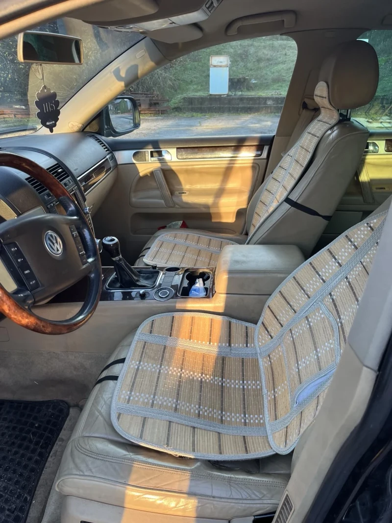 VW Touareg, снимка 6 - Автомобили и джипове - 52859494