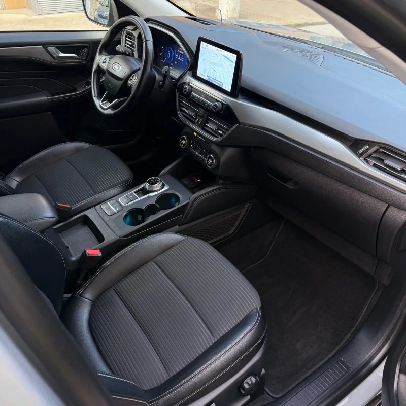 Ford Kuga 190кс. 2.0 4Х4 Titanium NEW, снимка 14 - Автомобили и джипове - 52896226