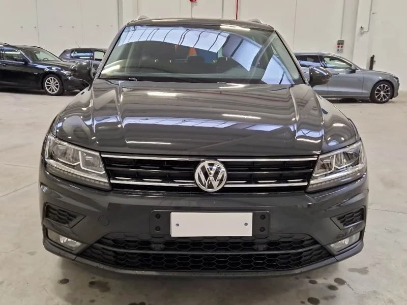 VW Tiguan, снимка 1 - Автомобили и джипове - 49518770