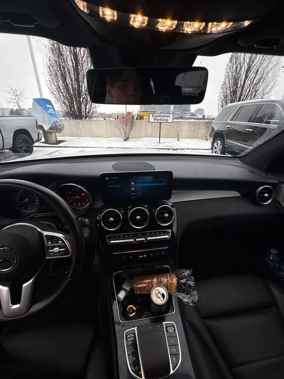 Mercedes-Benz GLC 300 2022 * CARFAX * БЕЗ ПЪРВОНАЧАЛНА ВНОСКА, снимка 9 - Автомобили и джипове - 52896378