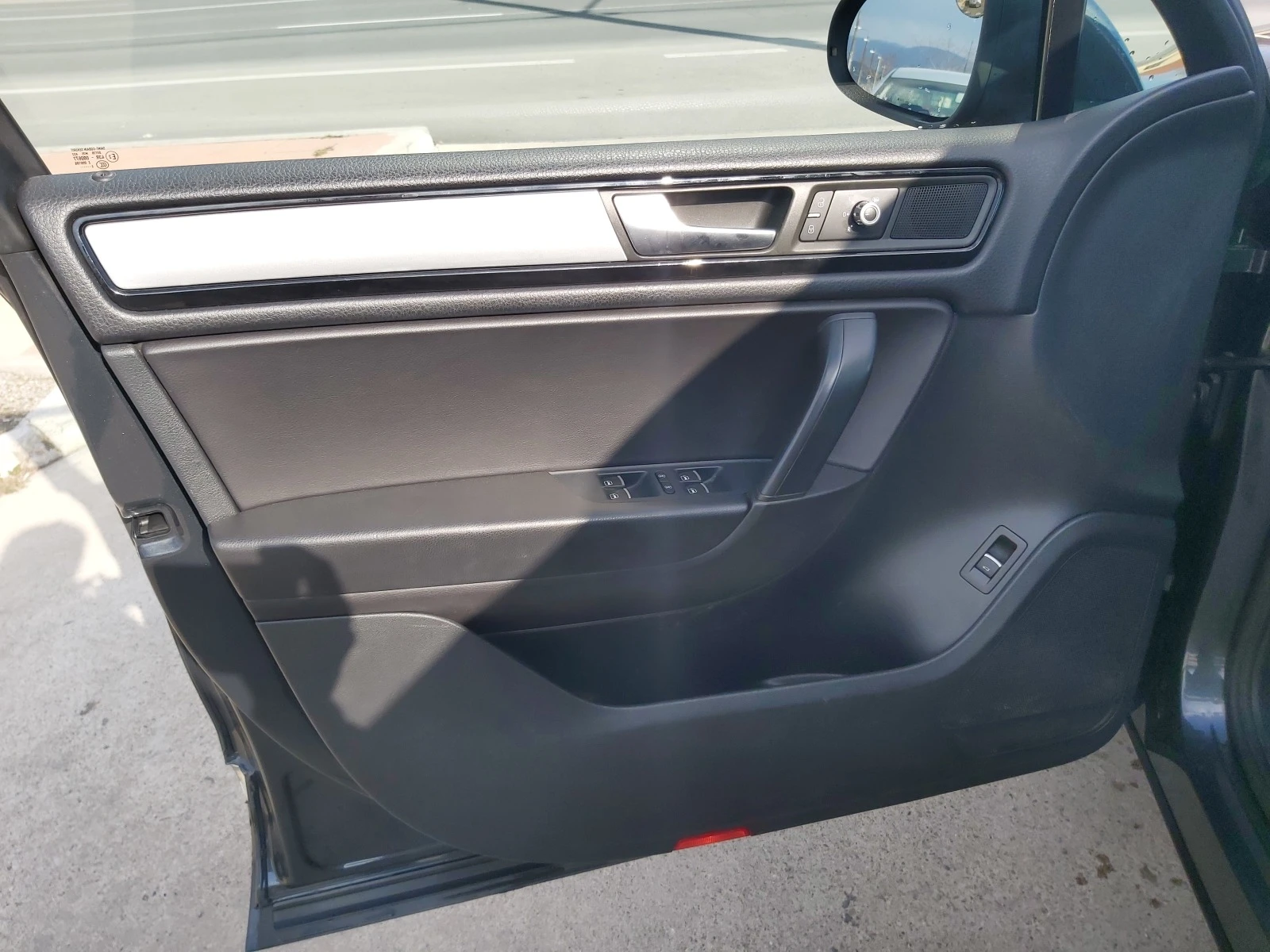 VW Touareg 3.6i-Euro-5-Navi-Automat | Mobile.bg — изображение 12