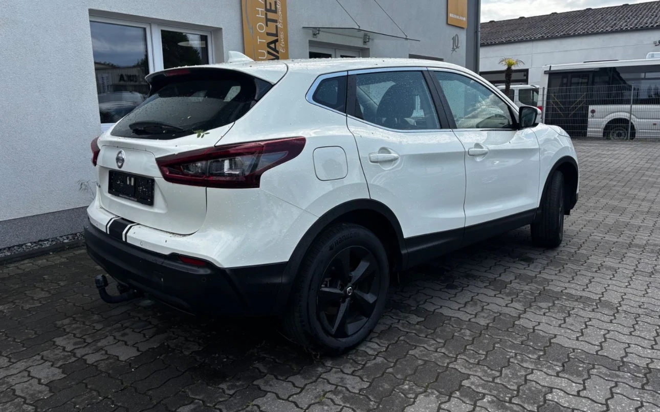 Nissan Qashqai 1.3 tCe 1.2 DiG-T  - изображение 4
