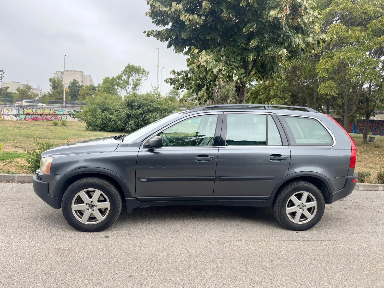 Volvo Xc90 D5 185 к.с. - изображение 5