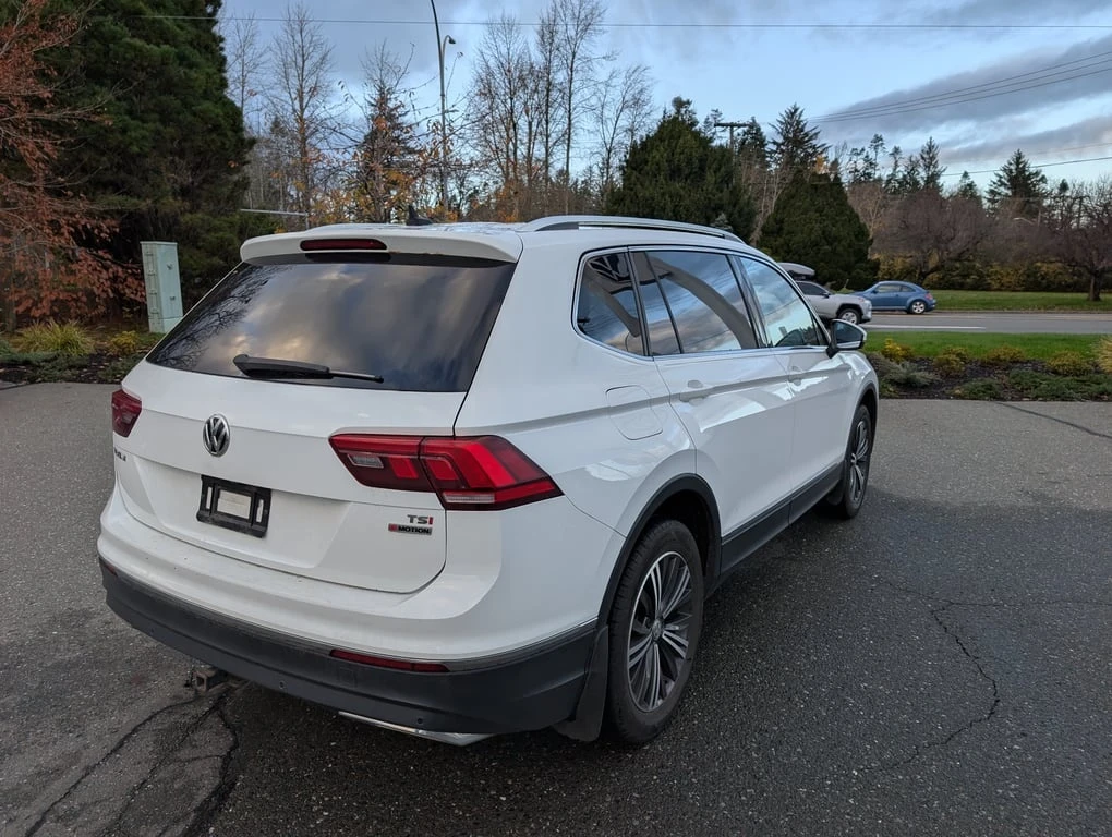 VW Tiguan * Highline * CARFAX *    | Mobile.bg   15