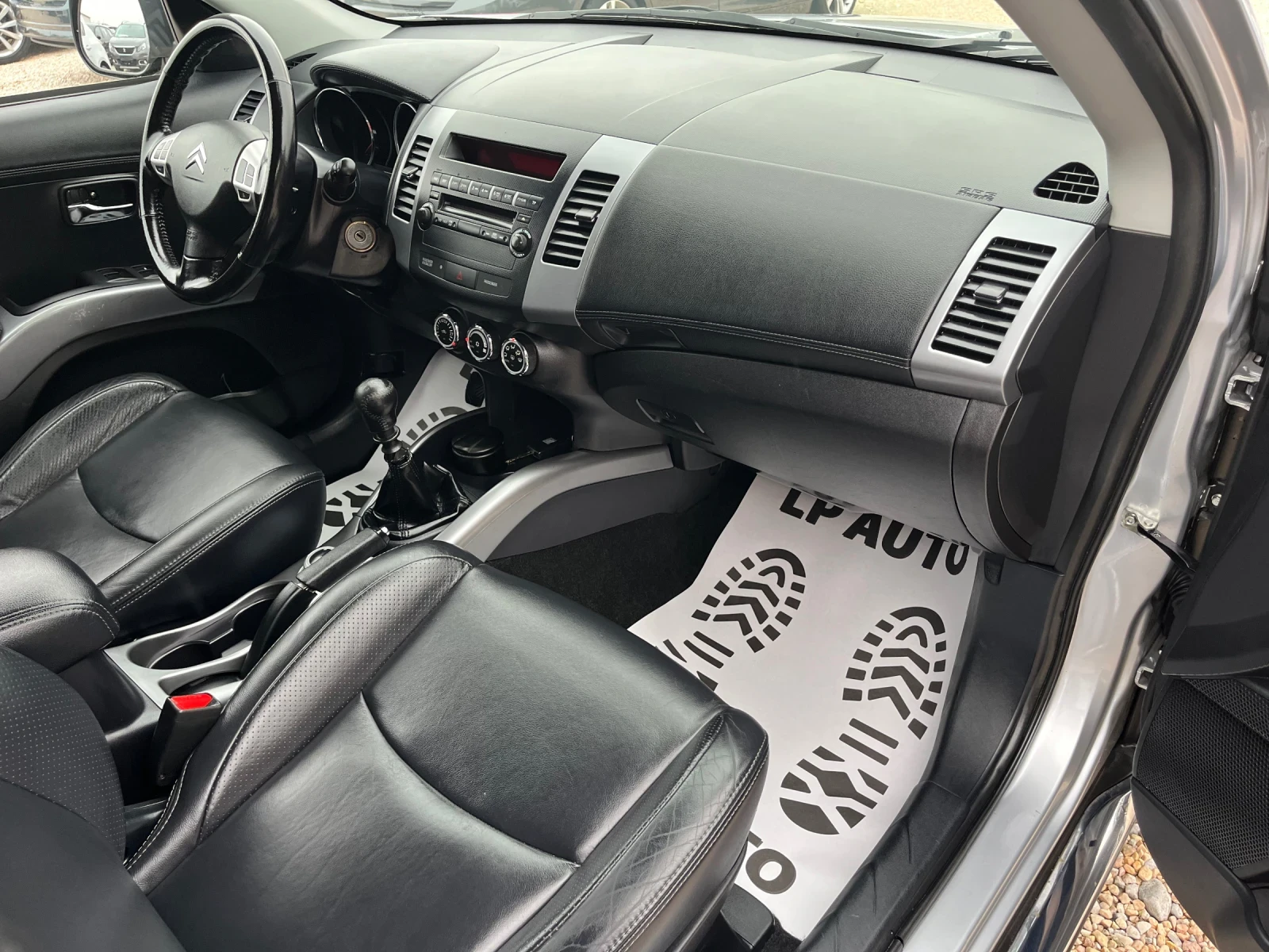 Citroen C-Crosser 2.2HDI* 156k.c* 4WD* 7-местен - изображение 9