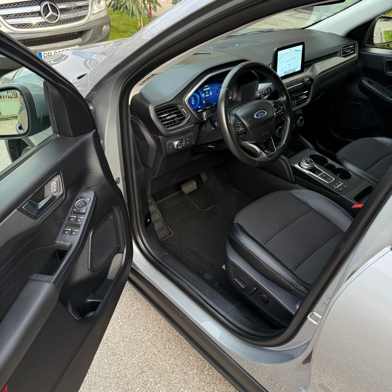 Ford Kuga 190кс. 2.0 4Х4 Titanium NEW - изображение 8