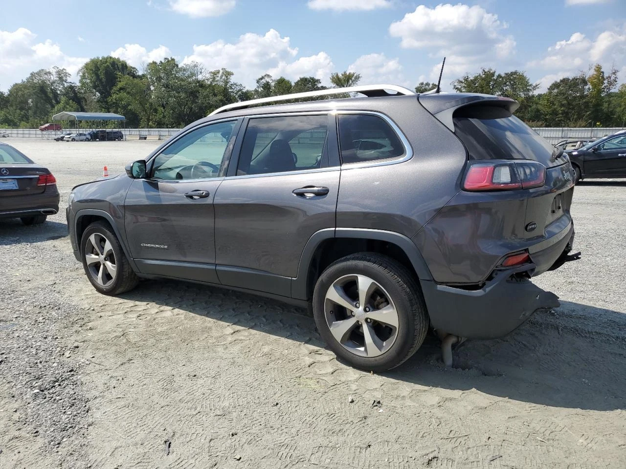 Jeep Cherokee Limited - изображение 2