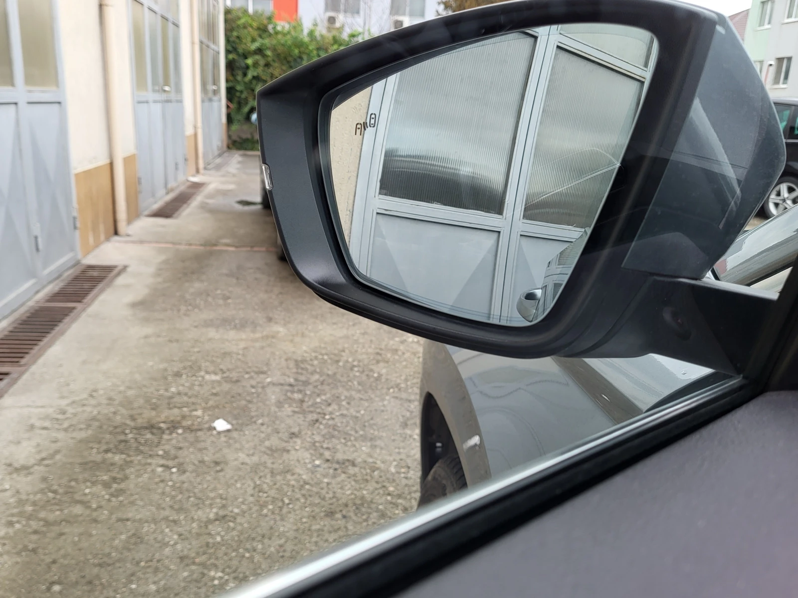 Skoda Karoq 1, 6 D STYLE FULL-������ �� � ����� !!! | Mobile.bg � ����������� 11