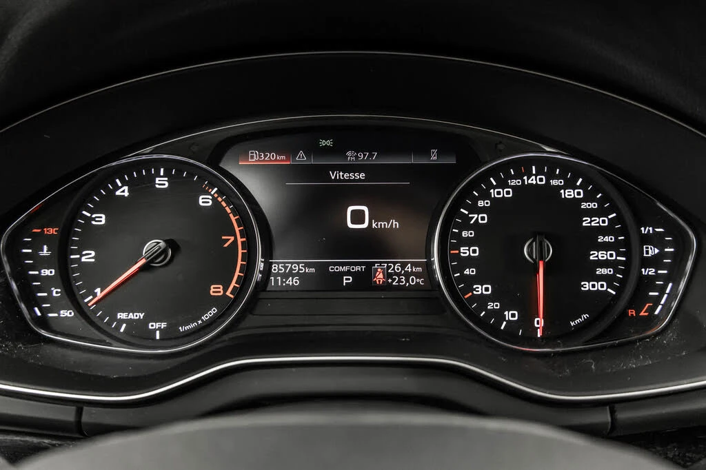 Audi Q5 Audi Q5 quattro Komfort* АвтоКредит* (ЦЕНА ДО БГ), снимка 10 - Автомобили и джипове - 53794723