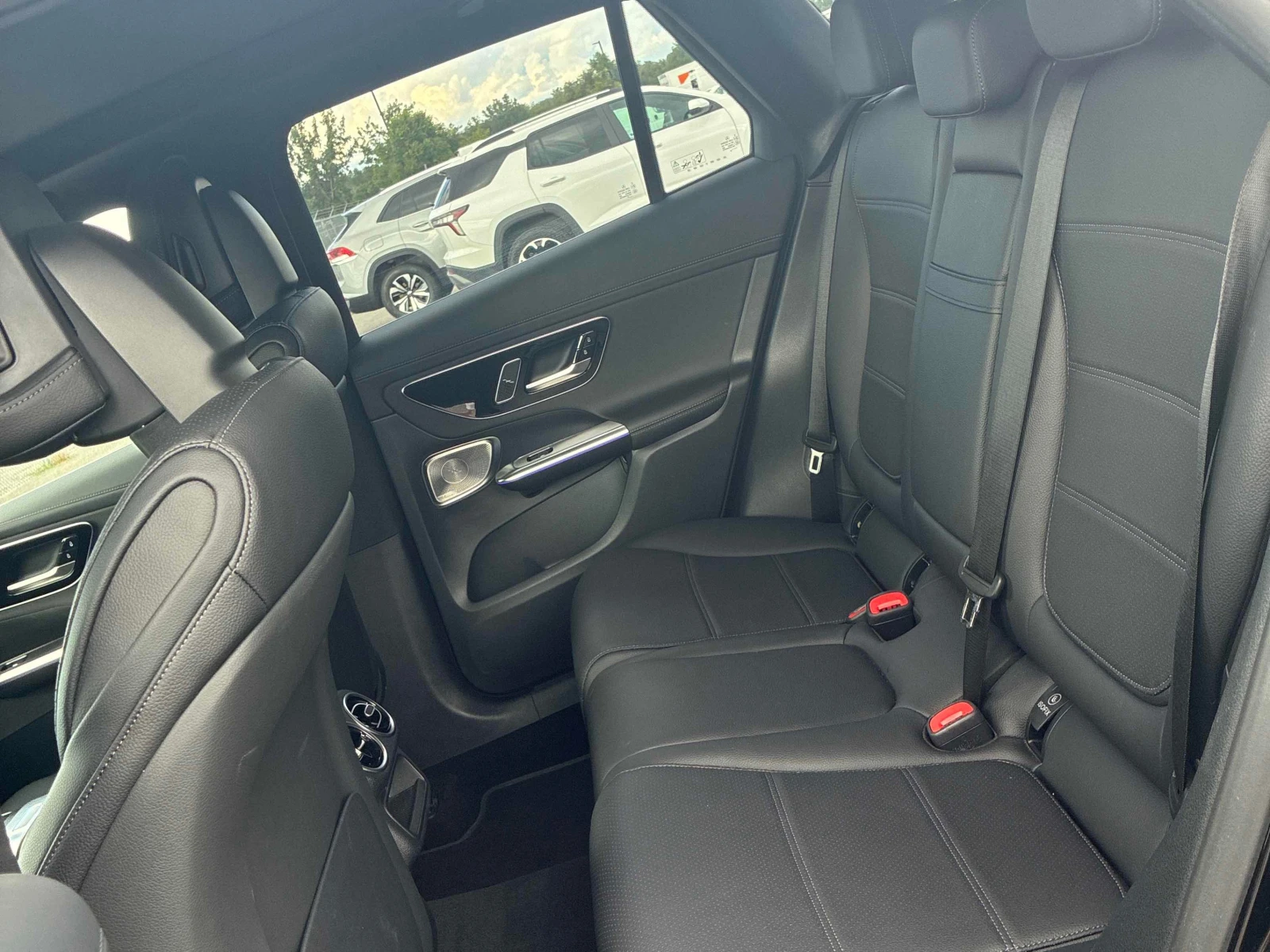 Mercedes-Benz GLC 300 * 300 * CARFAX * , снимка 13 - Автомобили и джипове - 56072423