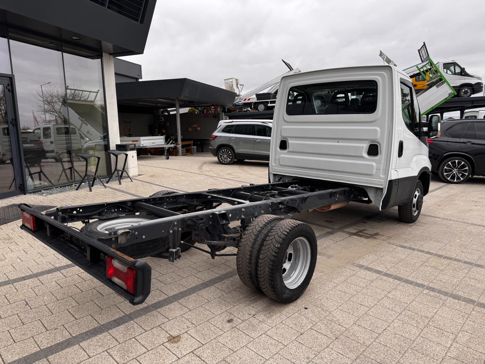 Iveco Daily 35C16 3.5т. Клима Euro 6b - изображение 10