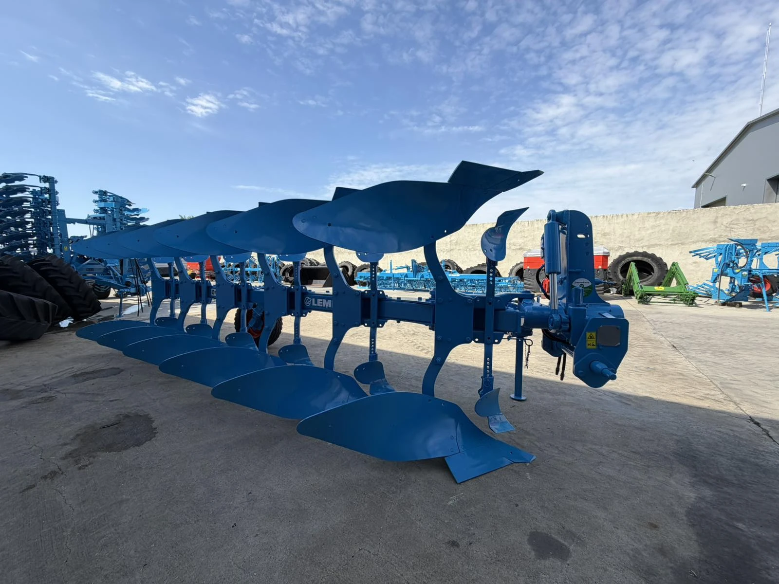 Плуг Lemken Europal 8, снимка 3 - Селскостопанска техника - 55027069